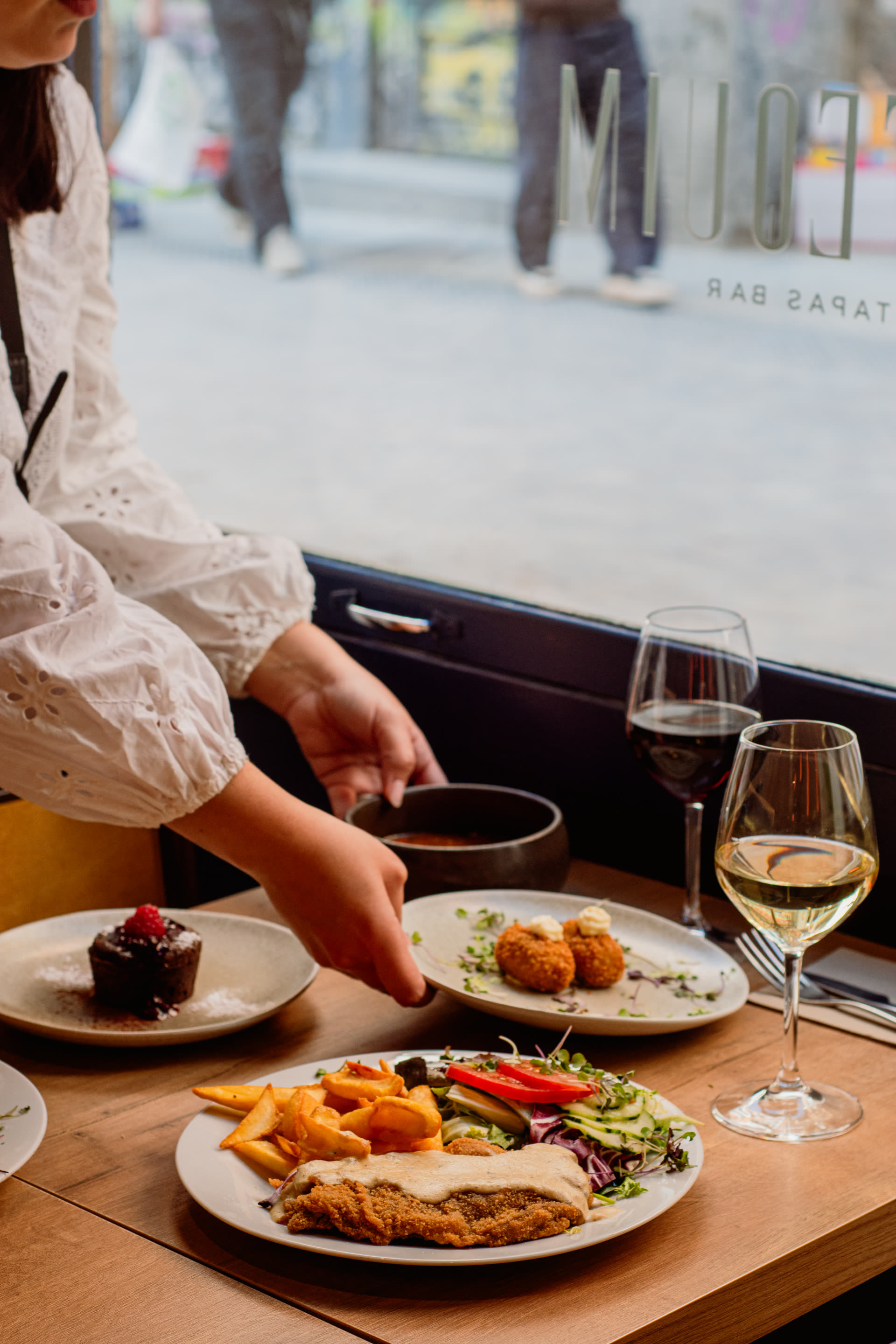 Botequim: fotografía de plato y ambiente para Fotografía profesional en Madrid — tuinsta.design